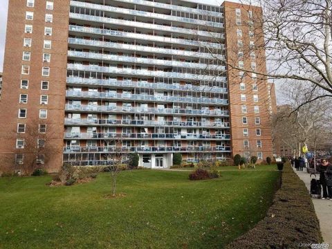 Photo of 97-37 63rd Road #9H, Rego Park, NY 11374 (MLS # 919867)