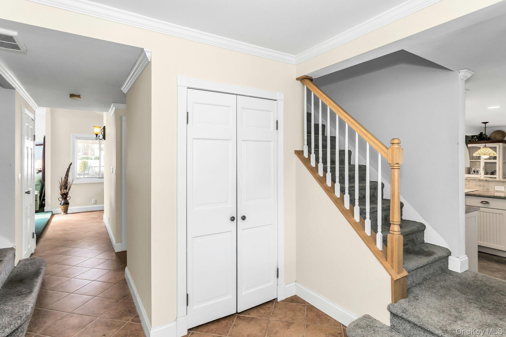 8 Hewitt Drive