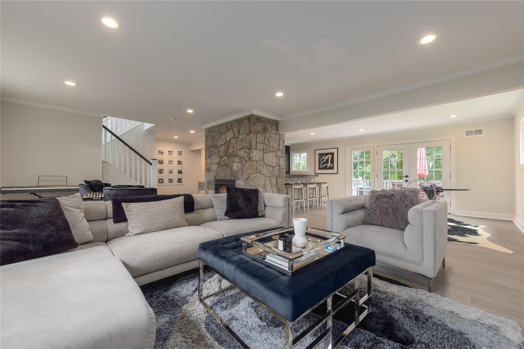 6 Hubbard Circle, Bronxville, New York image 25
