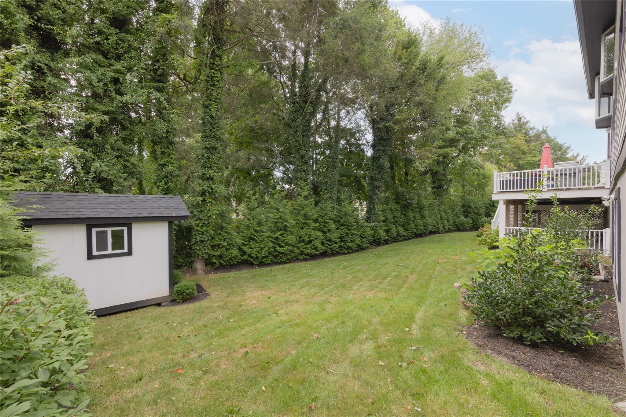 6 Hubbard Circle, Bronxville, New York image 42