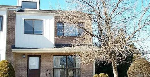 Photo of 21 Vanderbilt Way #21, Valley Stream, NY 11581 (MLS # 927438)