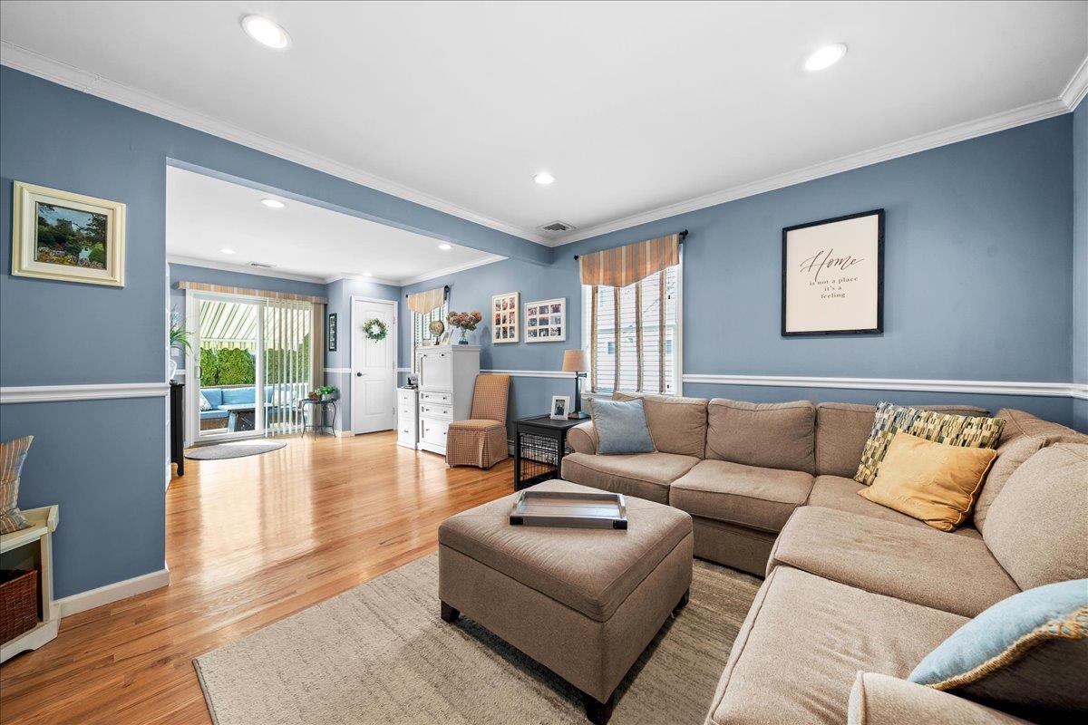 153 S Bayview Avenue, Amityville, New York image 20