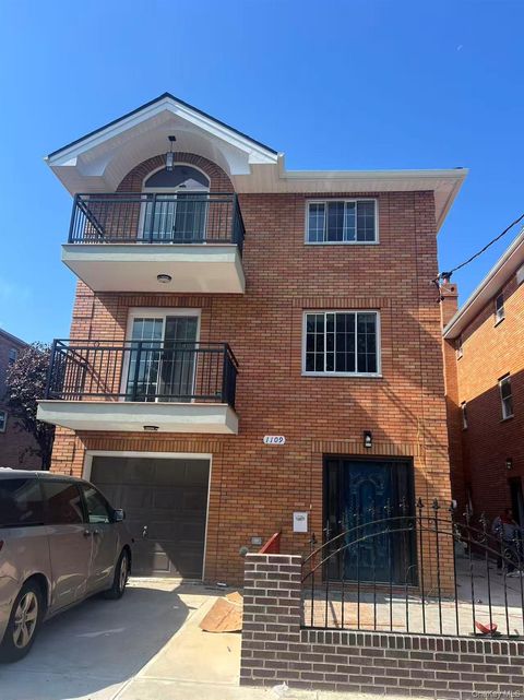 1109 Clarence Avenue Bronx NY 10465
