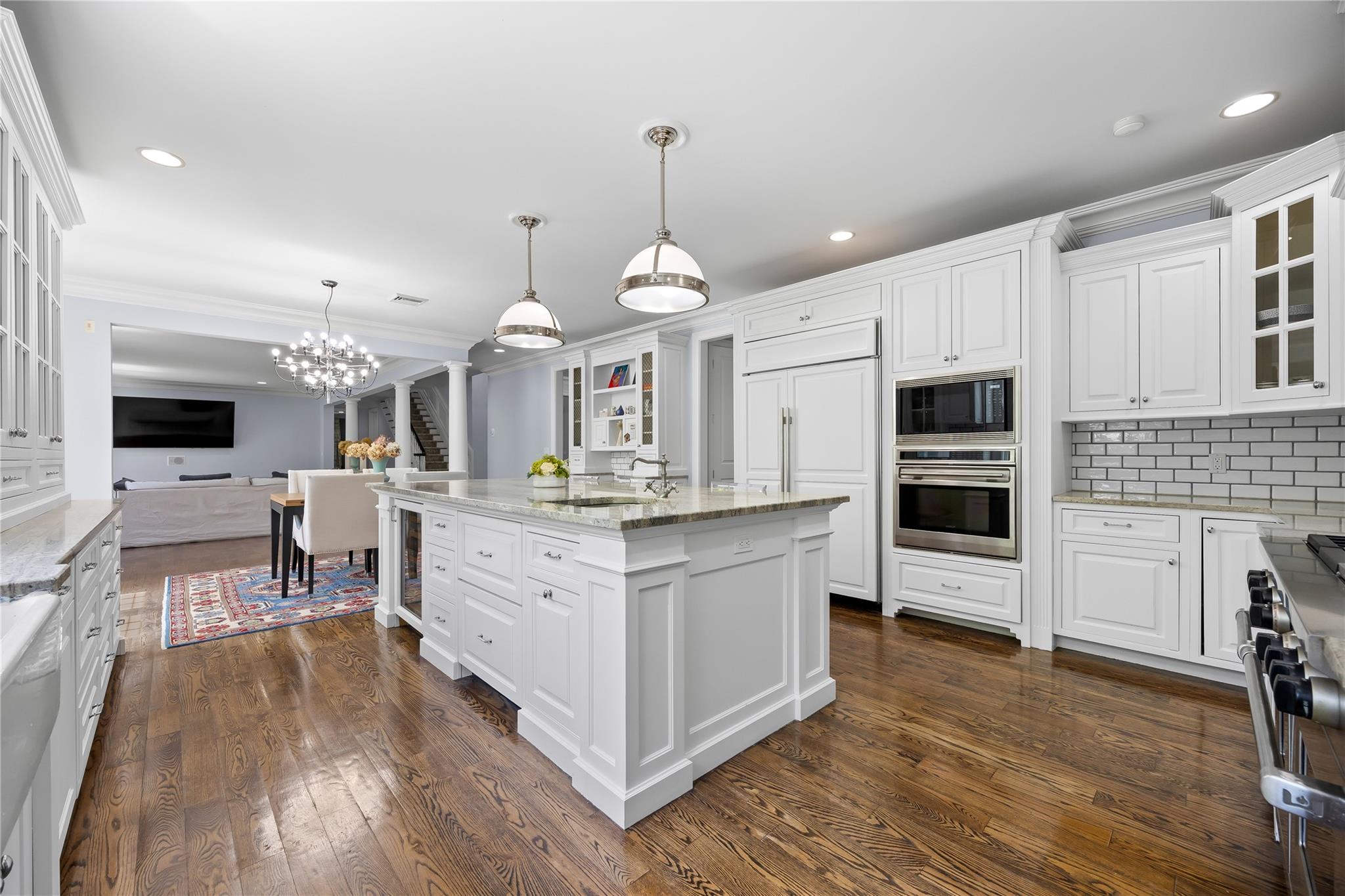 47 Valley Road, Old Westbury, New York image 12