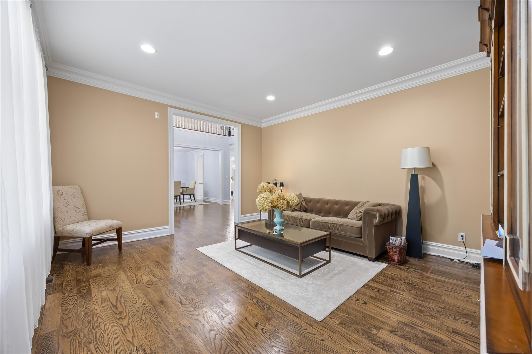 47 Valley Road, Old Westbury, New York image 8