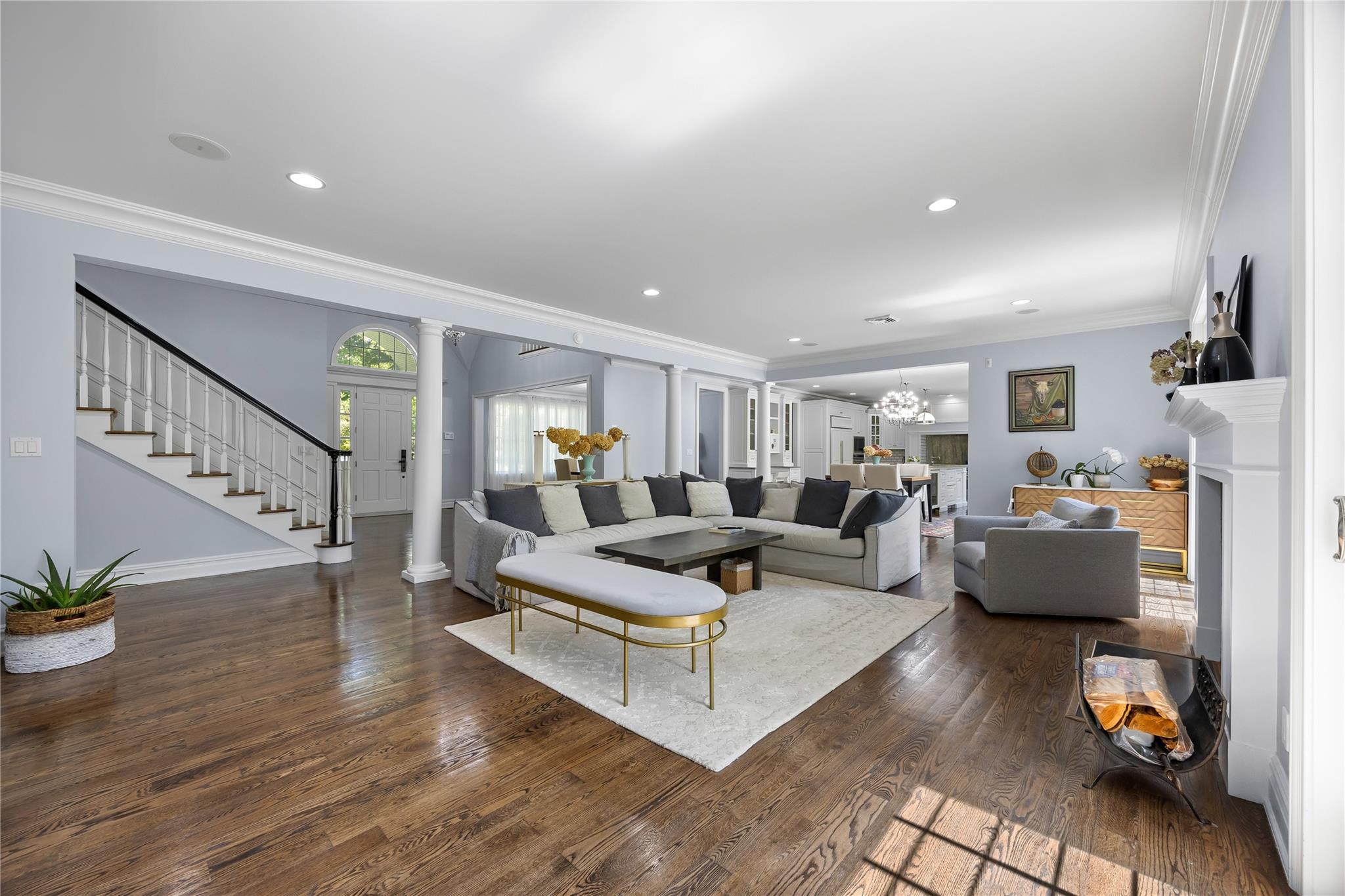 47 Valley Road, Old Westbury, New York image 10