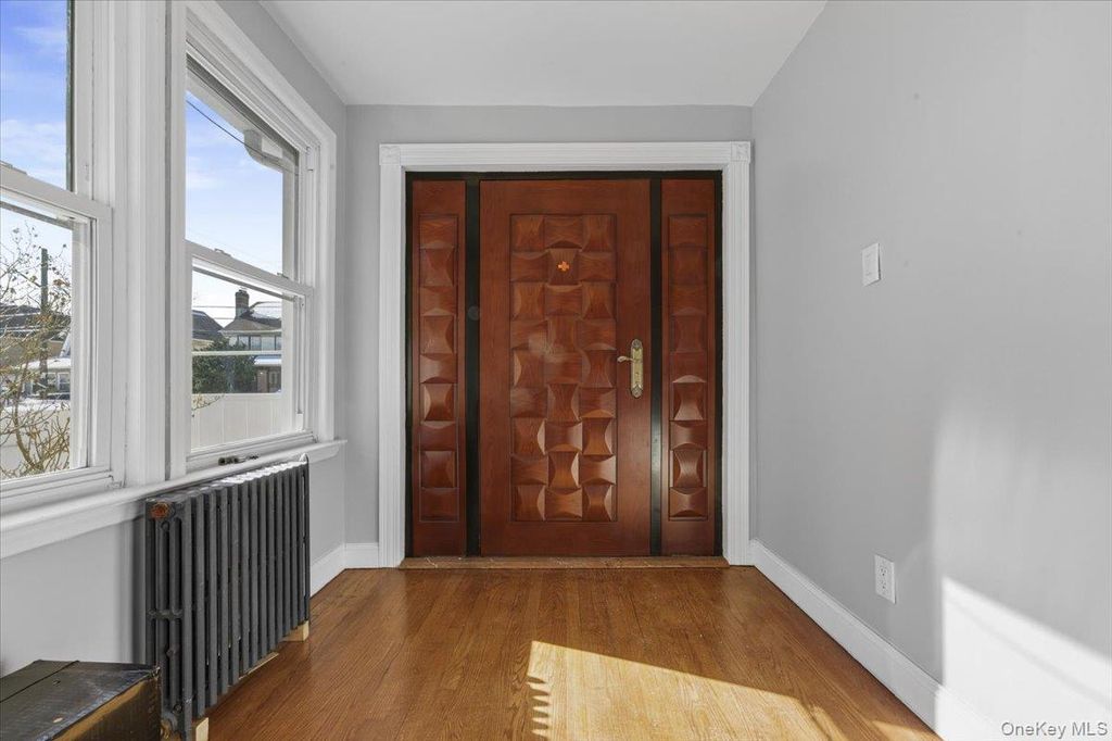 Photo of 10973 200th Street, Saint Albans, NY 11412 (MLS # 967537)