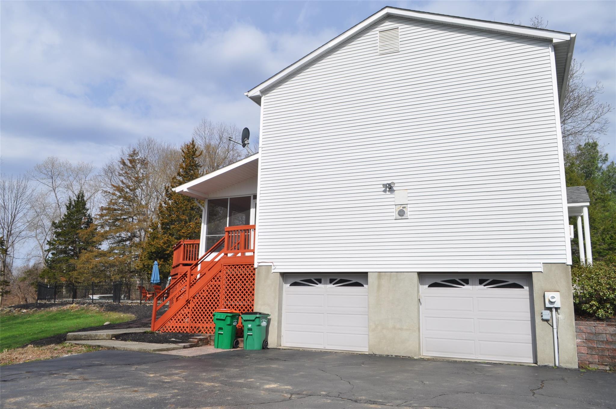 53 Leo Lane, Poughquag, New York image 2