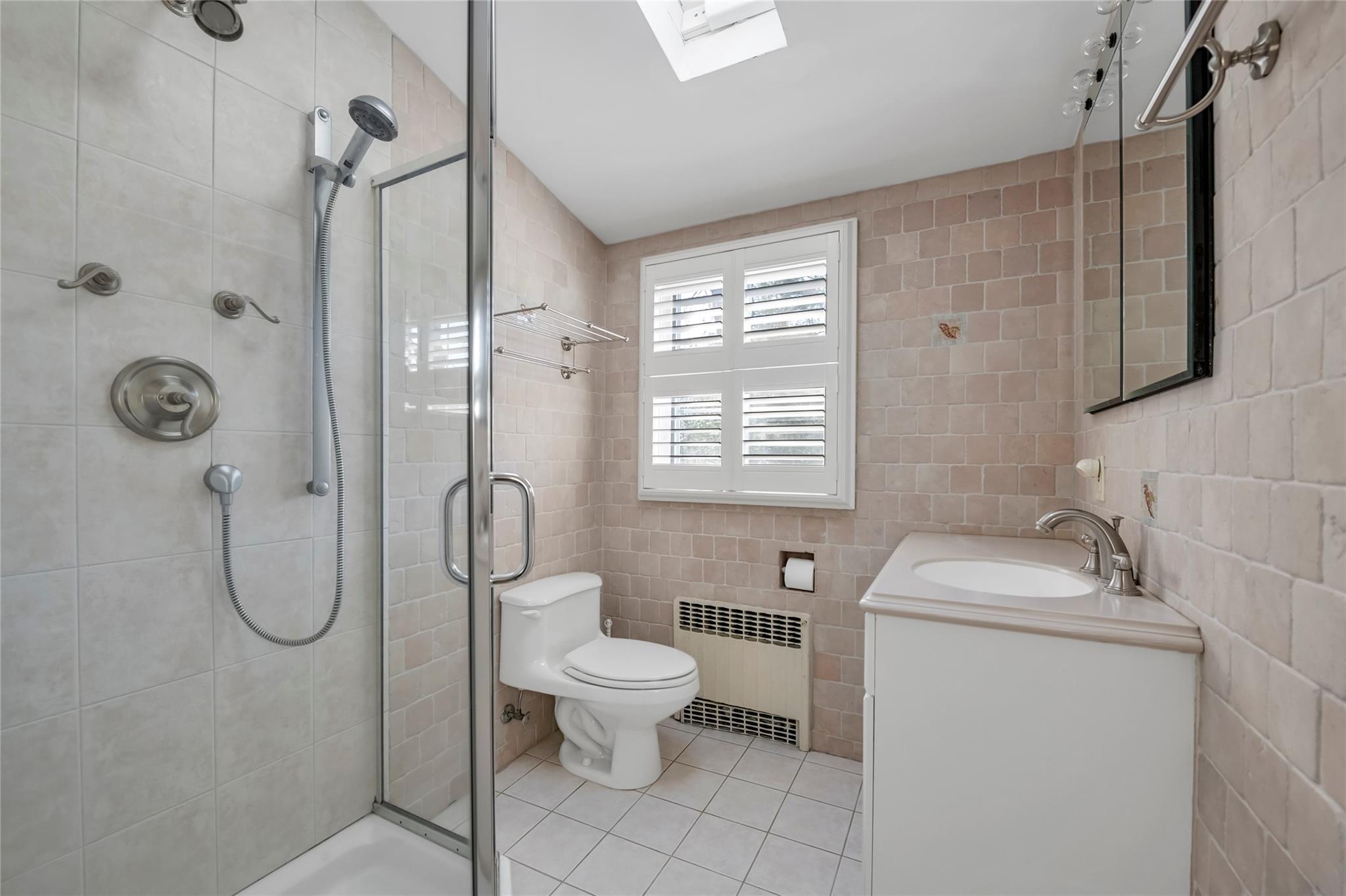 66 N Murray Avenue, Port Washington, New York image 13