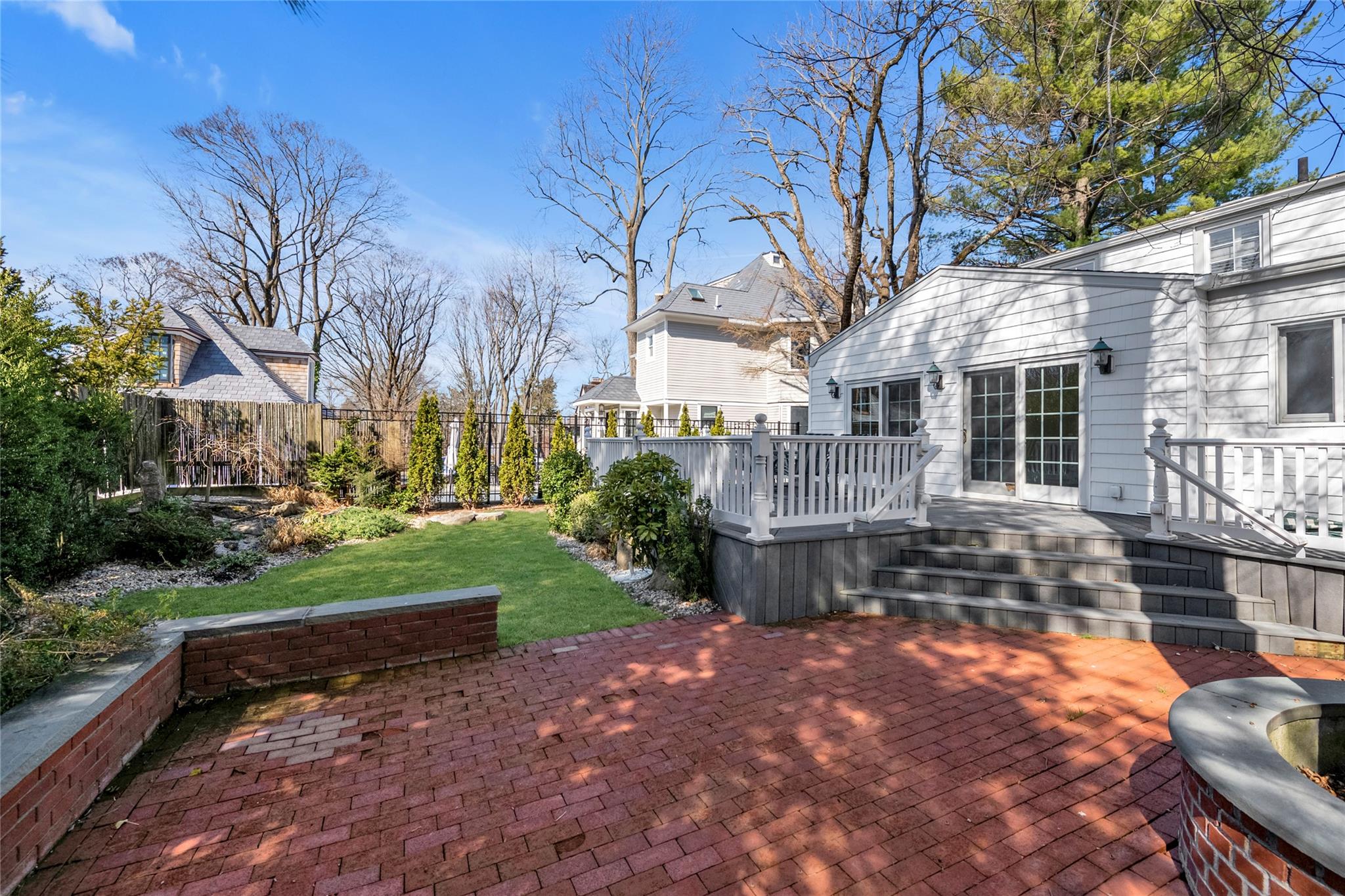 66 N Murray Avenue, Port Washington, New York image 17