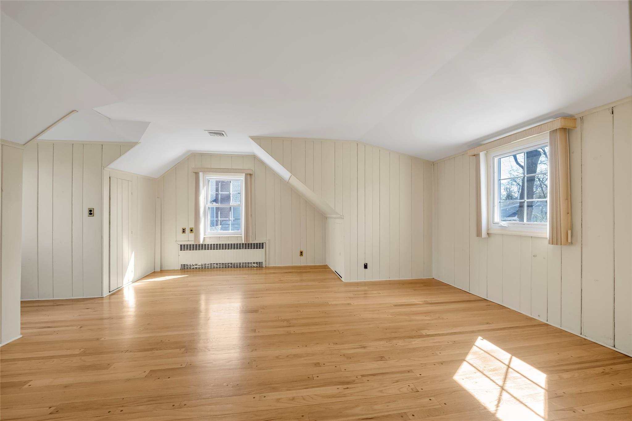 66 N Murray Avenue, Port Washington, New York image 11