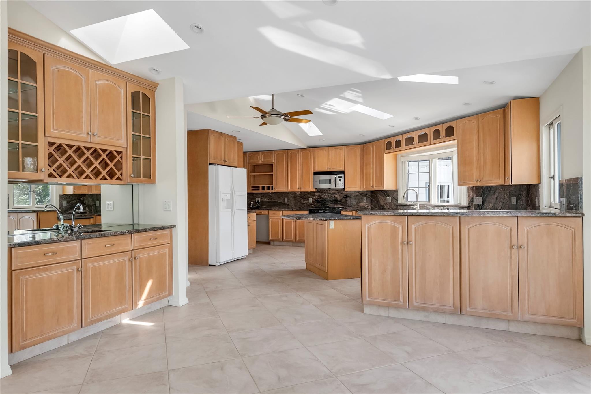 66 N Murray Avenue, Port Washington, New York image 7