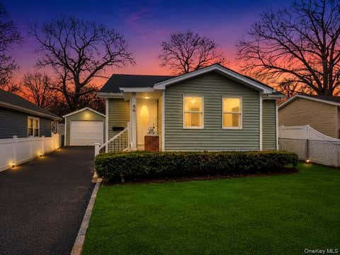 Homes For Sale - 86 Eastview Road<br/> Suffolk County, Ronkonkoma, NY 11779