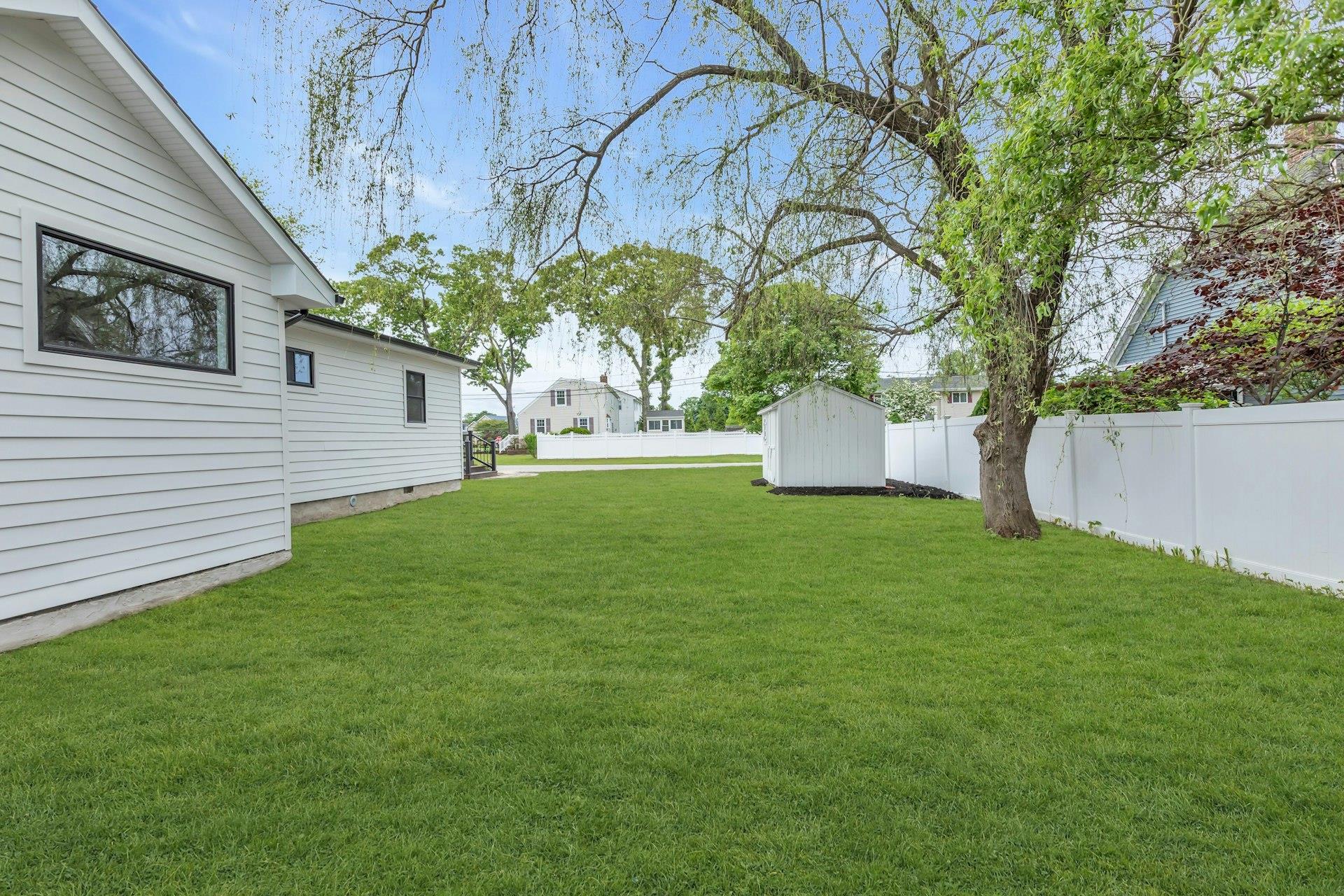 12 Edwards Lane, Blue Point, New York image 37