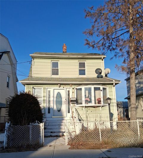 Homes For Sale - 220-35 135th Avenue<br/> Springfield Gardens, NY 11413