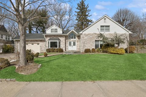 45 Nassau Drive Great Neck NY 11021