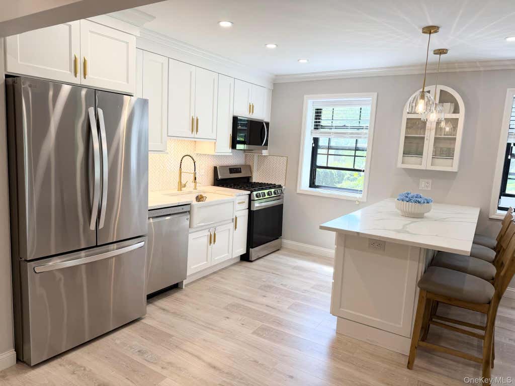 Photo of 1271 California Road #D-3, Eastchester, NY 10709 (MLS # 1012254)