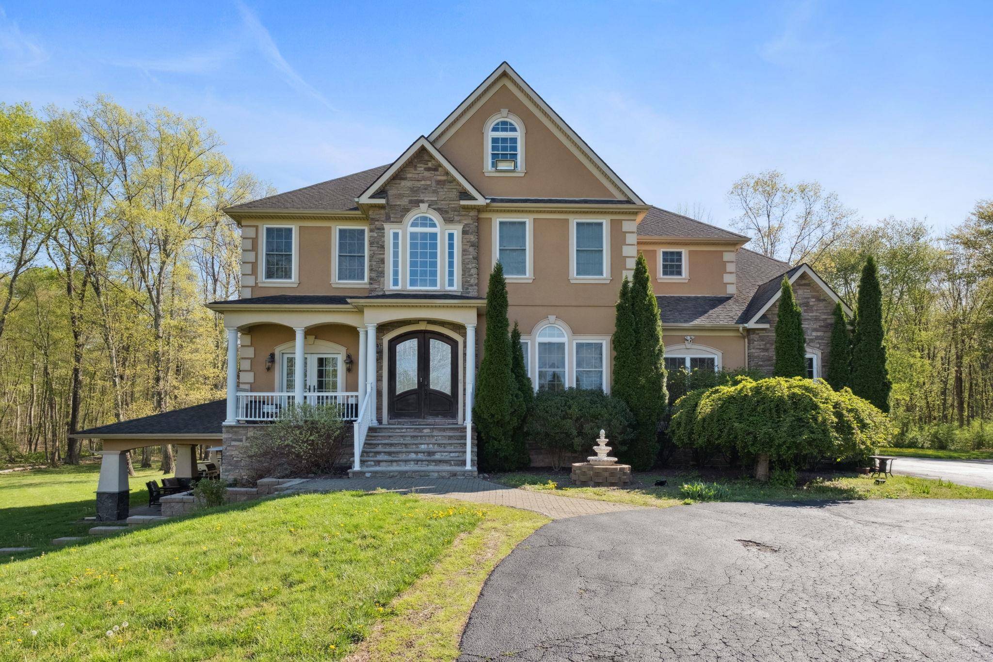10 Todd Hill Road, Poughkeepsie, New York image 1
