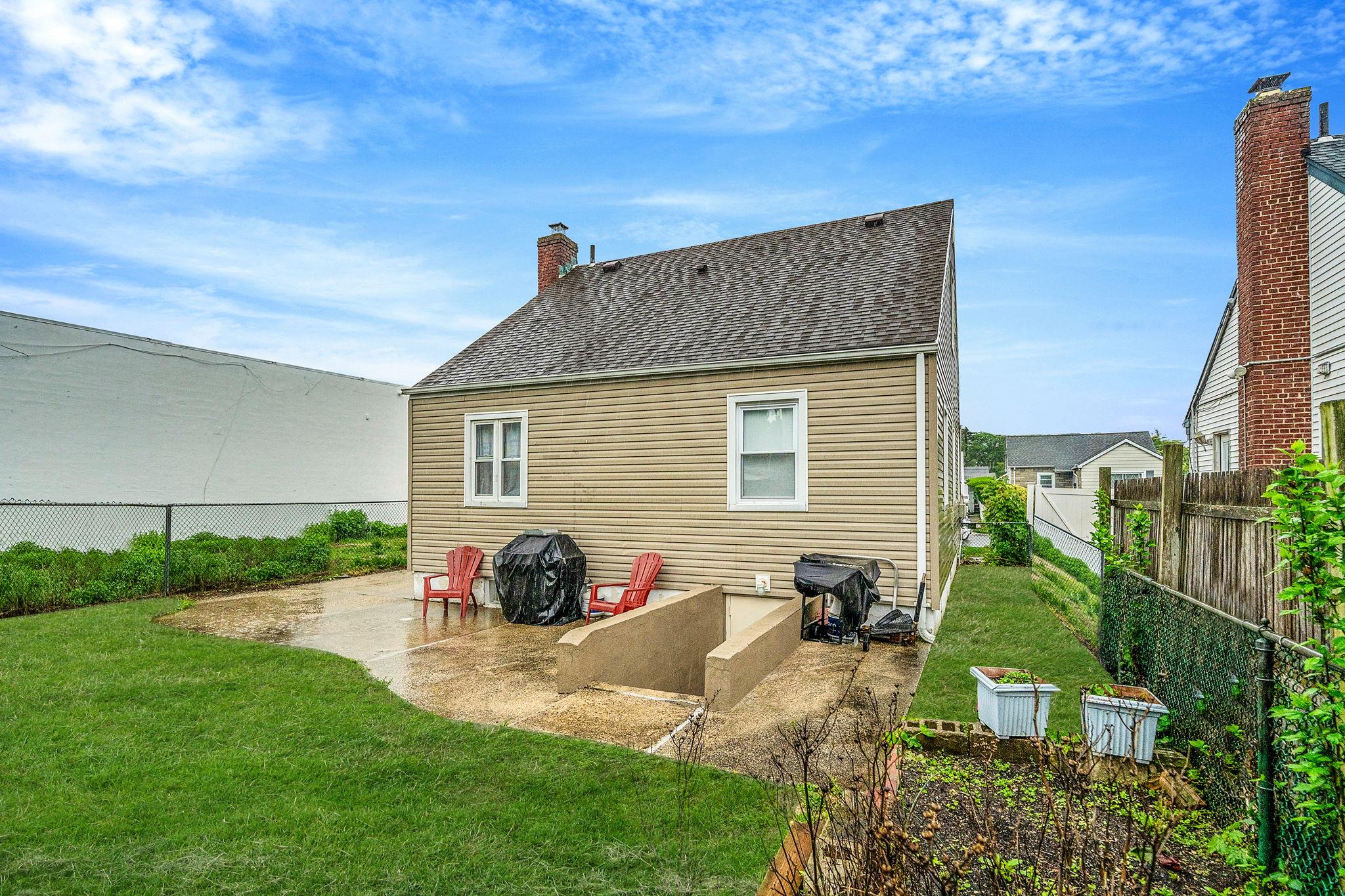 296 Chester Street, Uniondale, New York image 6