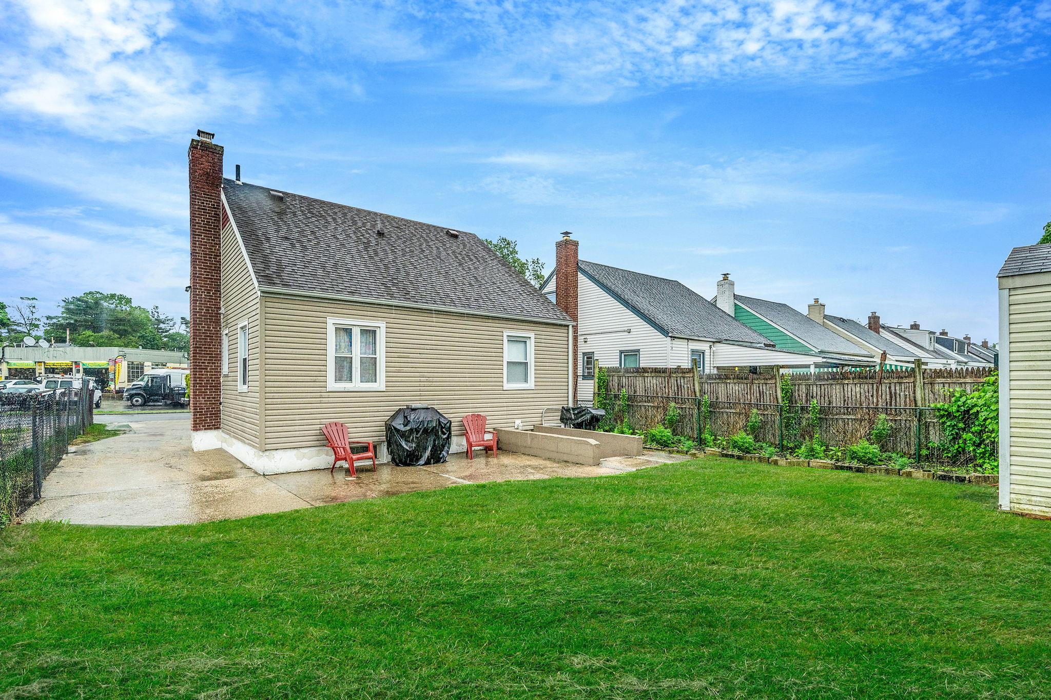 296 Chester Street, Uniondale, New York image 5