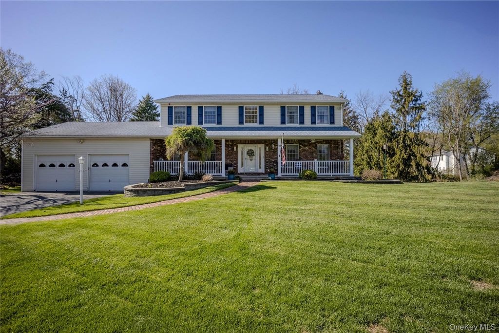 Photo of 98 Leo Lane, Poughquag, NY 12570 (MLS # 986747)