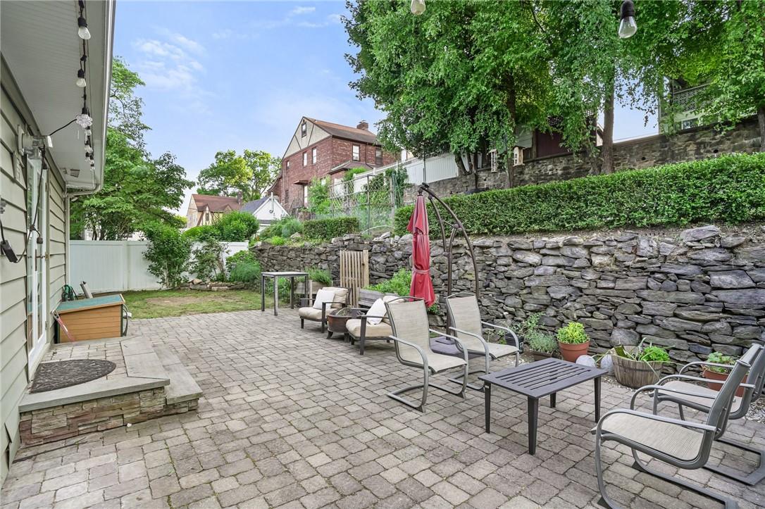 119 St James Terrace, Yonkers, New York image 24