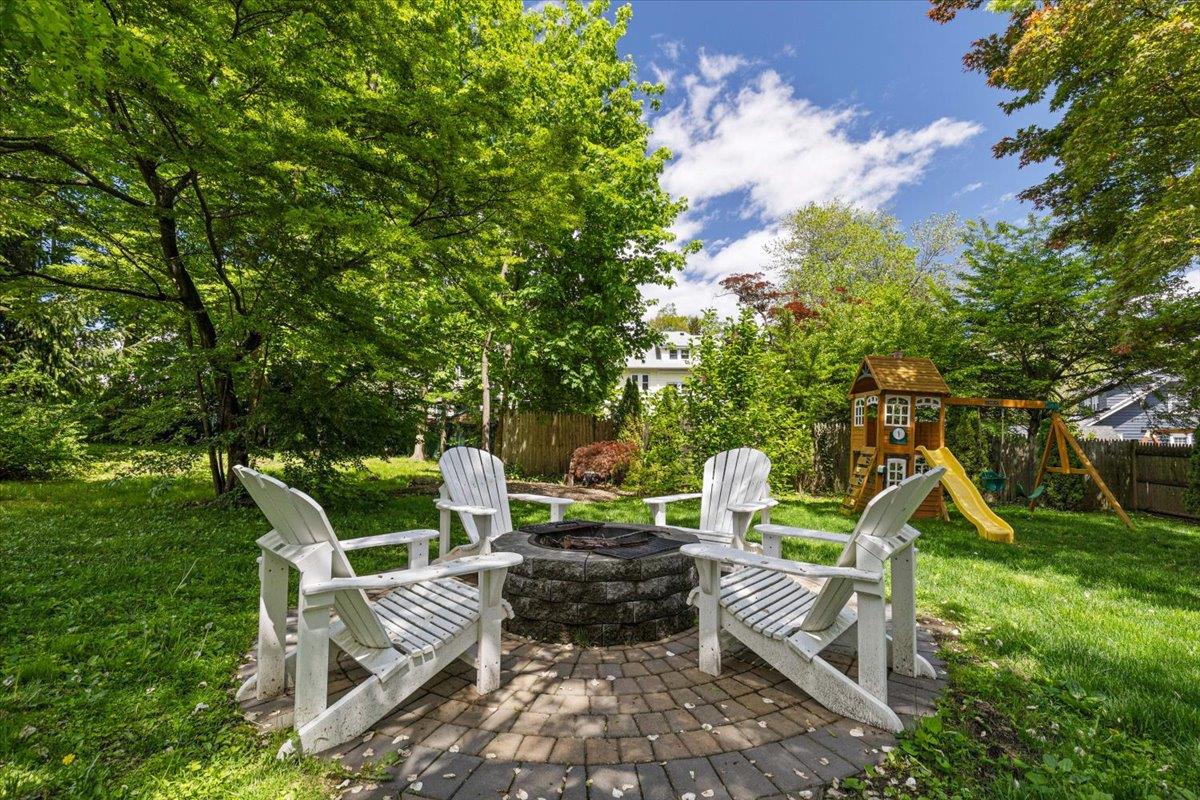 81 Sterling Avenue, White Plains, New York image 25