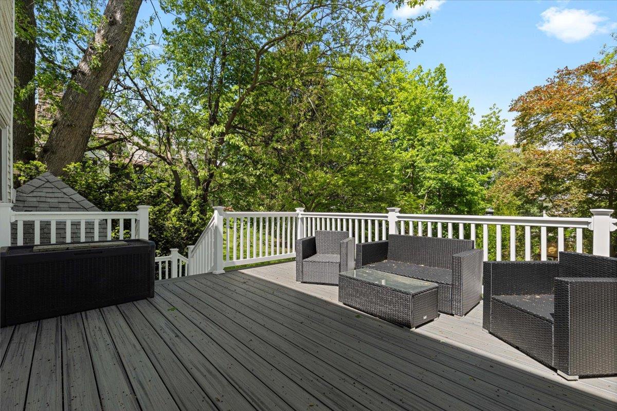81 Sterling Avenue, White Plains, New York image 20