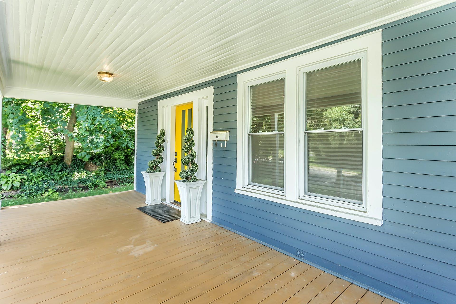 Glen Cove, New York 11542, United States, 3 Bedrooms Bedrooms, ,2 BathroomsBathrooms,Residential,Active,175195