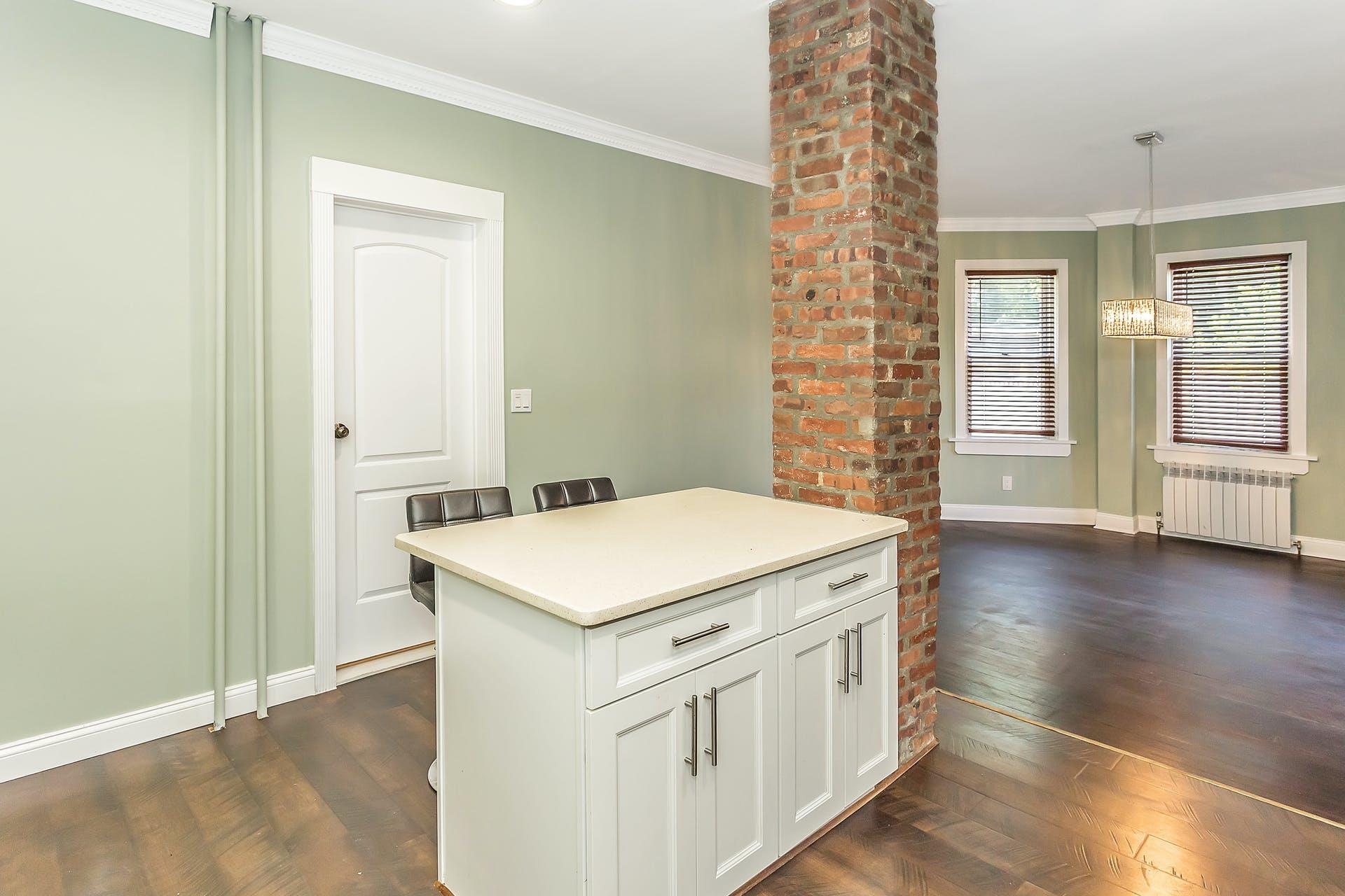 Glen Cove, New York 11542, United States, 3 Bedrooms Bedrooms, ,2 BathroomsBathrooms,Residential,Active,175195