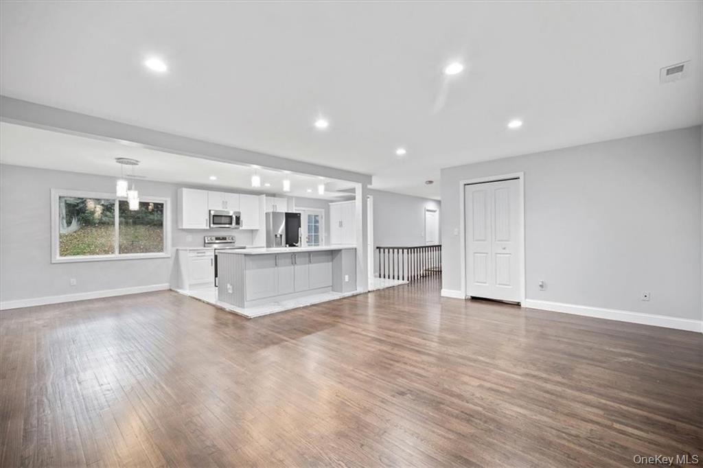 423 Westchester Avenue