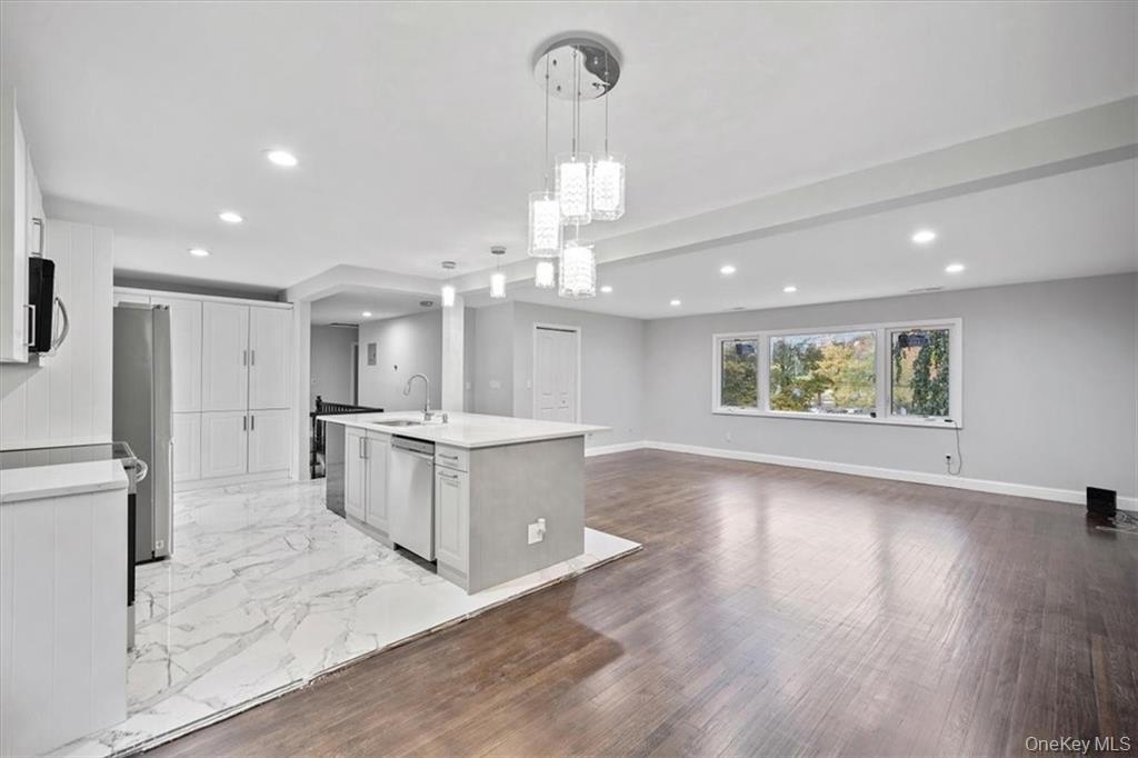 423 Westchester Avenue