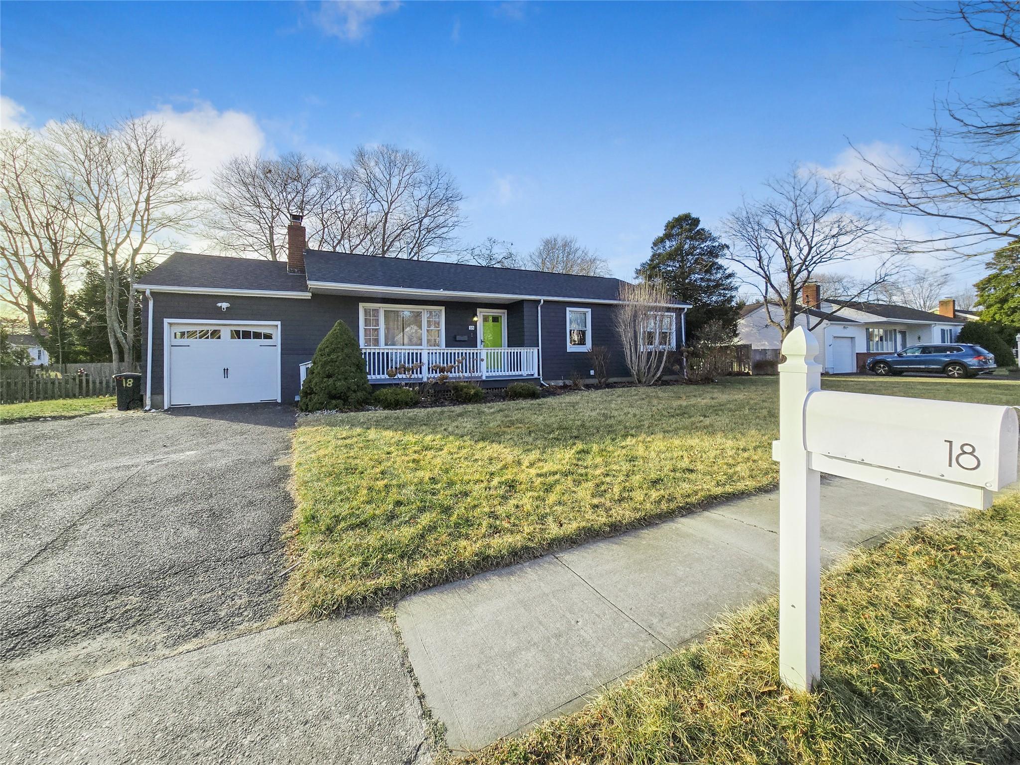 18 Gen Mclean Drive, Bellport Village, New York image 2