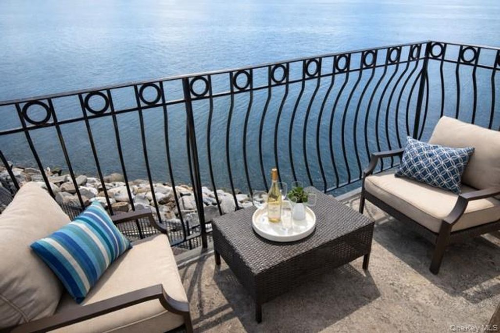 Photo of 1436 Outlook Avenue #3, Bronx, NY 10465 (MLS # 987961)