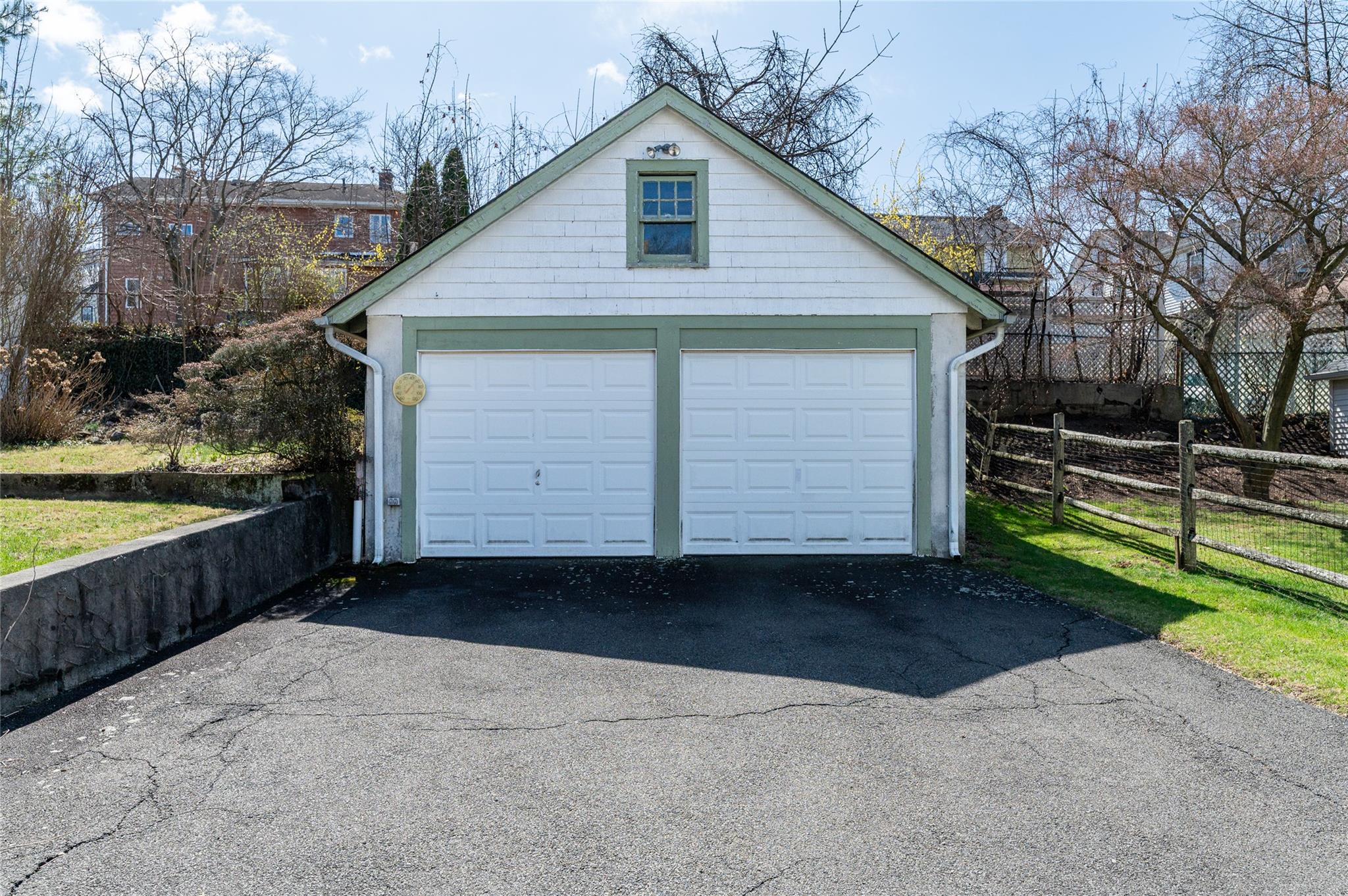 155 Clinton Street, White Plains, New York image 32