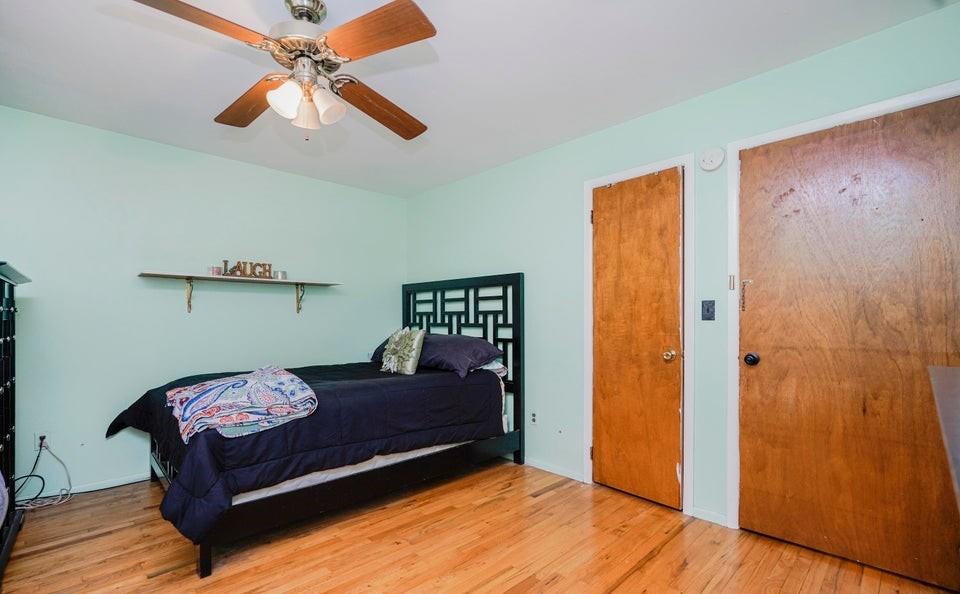 688 N Railroad Avenue Ave, Staten Island, New York image 12