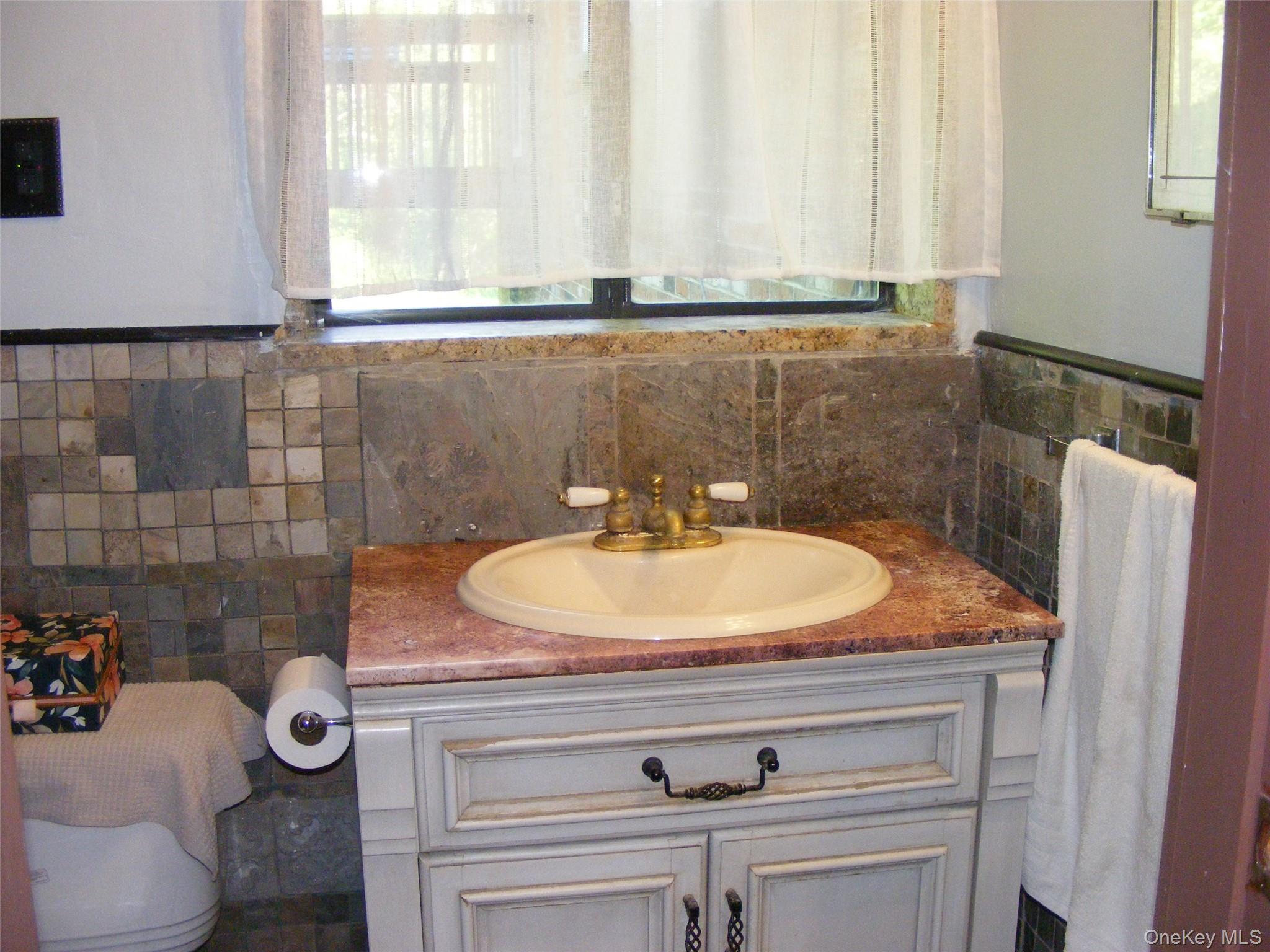 212 Old Dutch Hollow Road