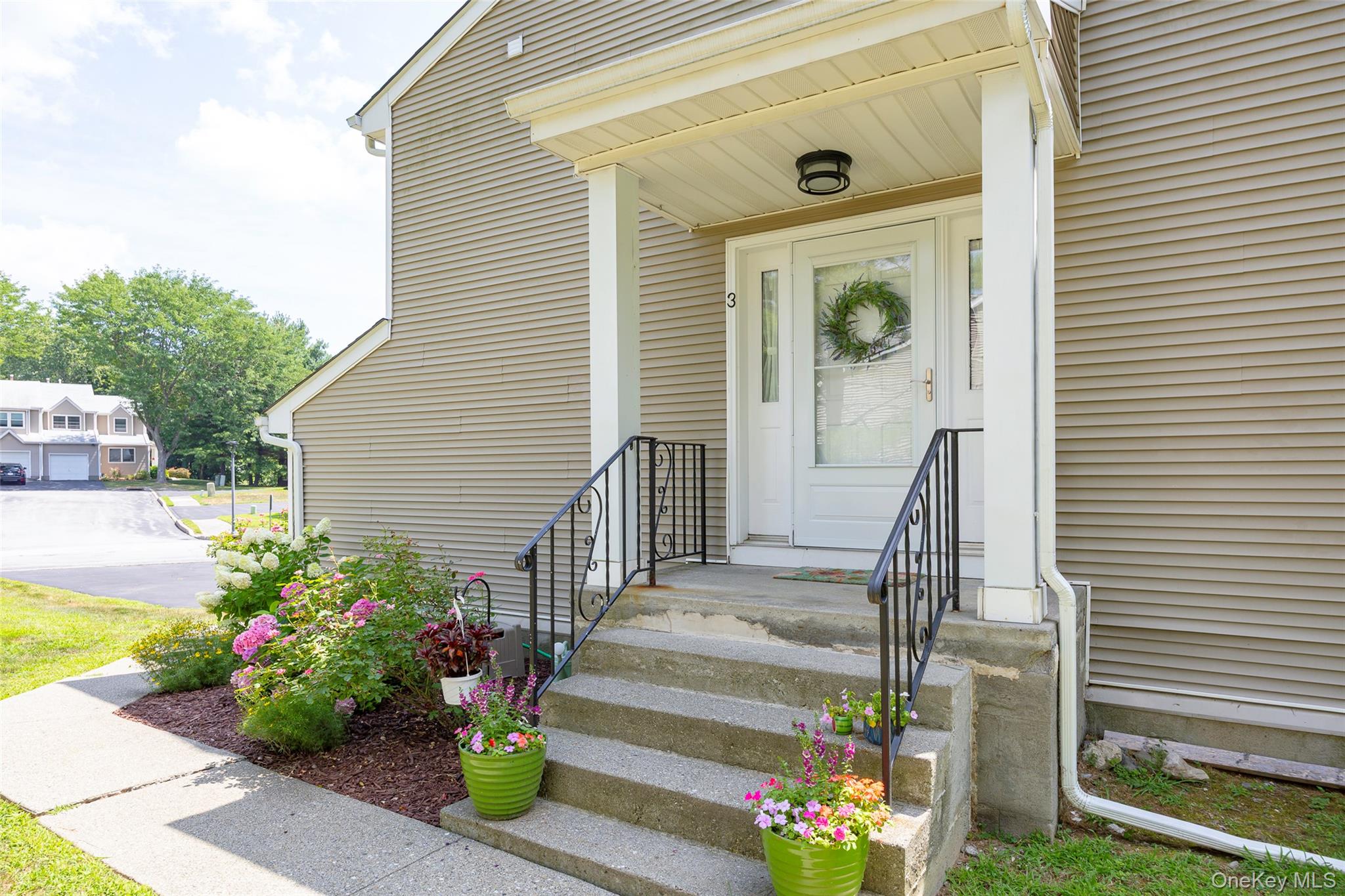 3 Deer Crossing Drive