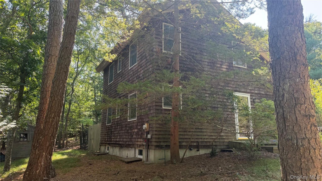 Photo of 9 Tillinghast Place, East Hampton, NY 11937 (MLS # 1052473)