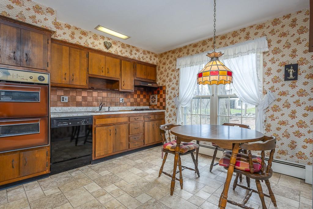 36 Montclair Avenue, Airmont, Florida image 12