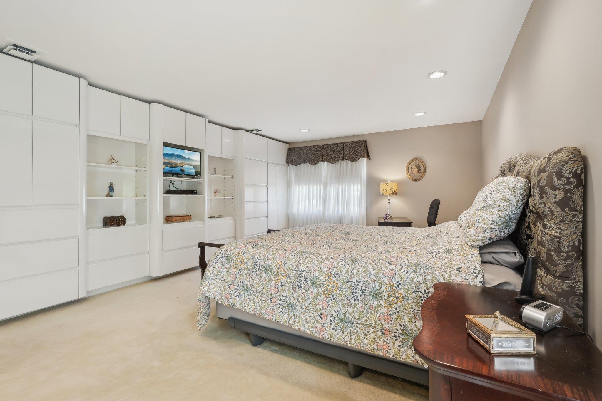 49 Minuteman Circle, Orangeburg, New York image 24