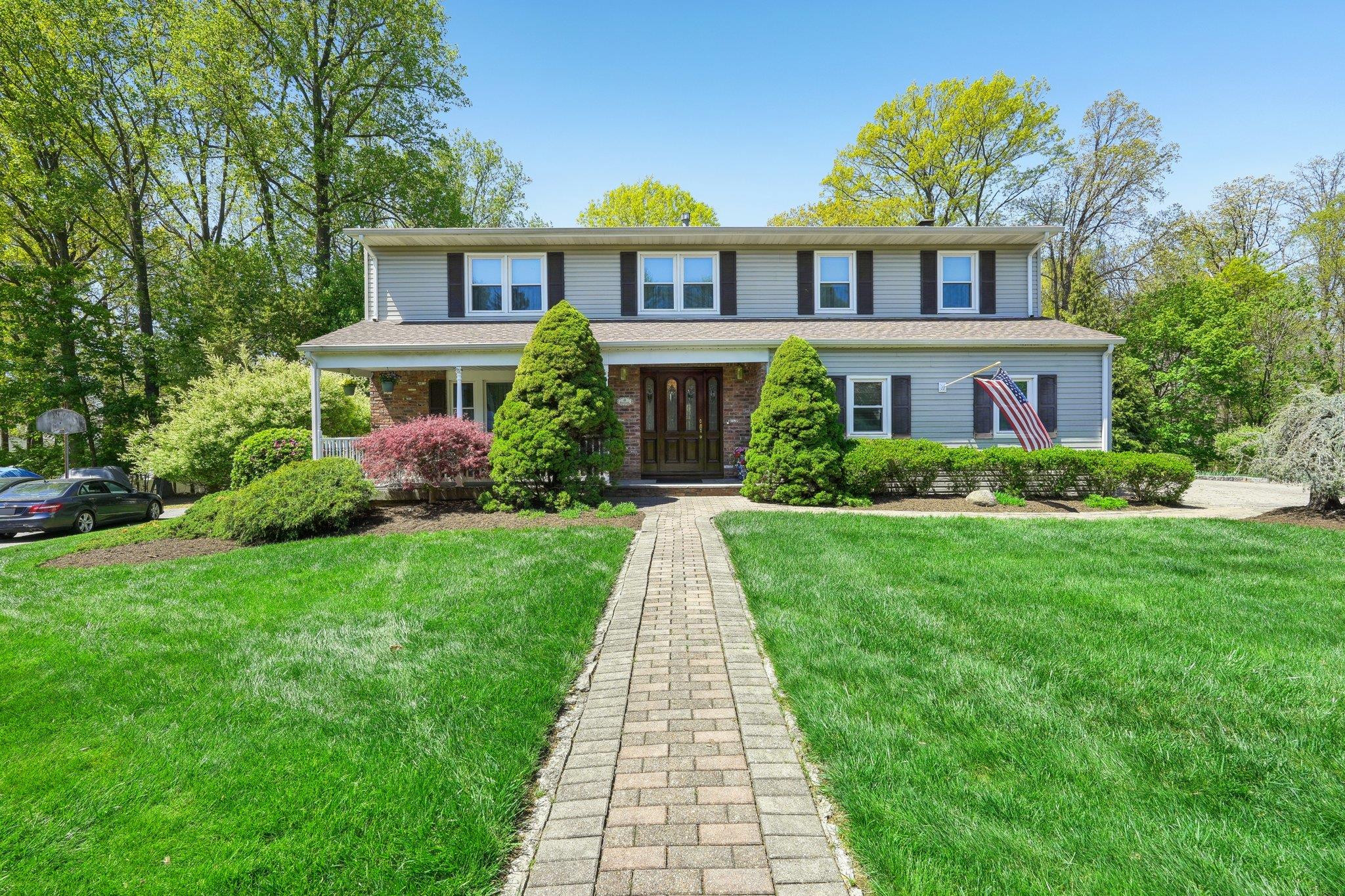 49 Minuteman Circle, Orangeburg, New York image 1