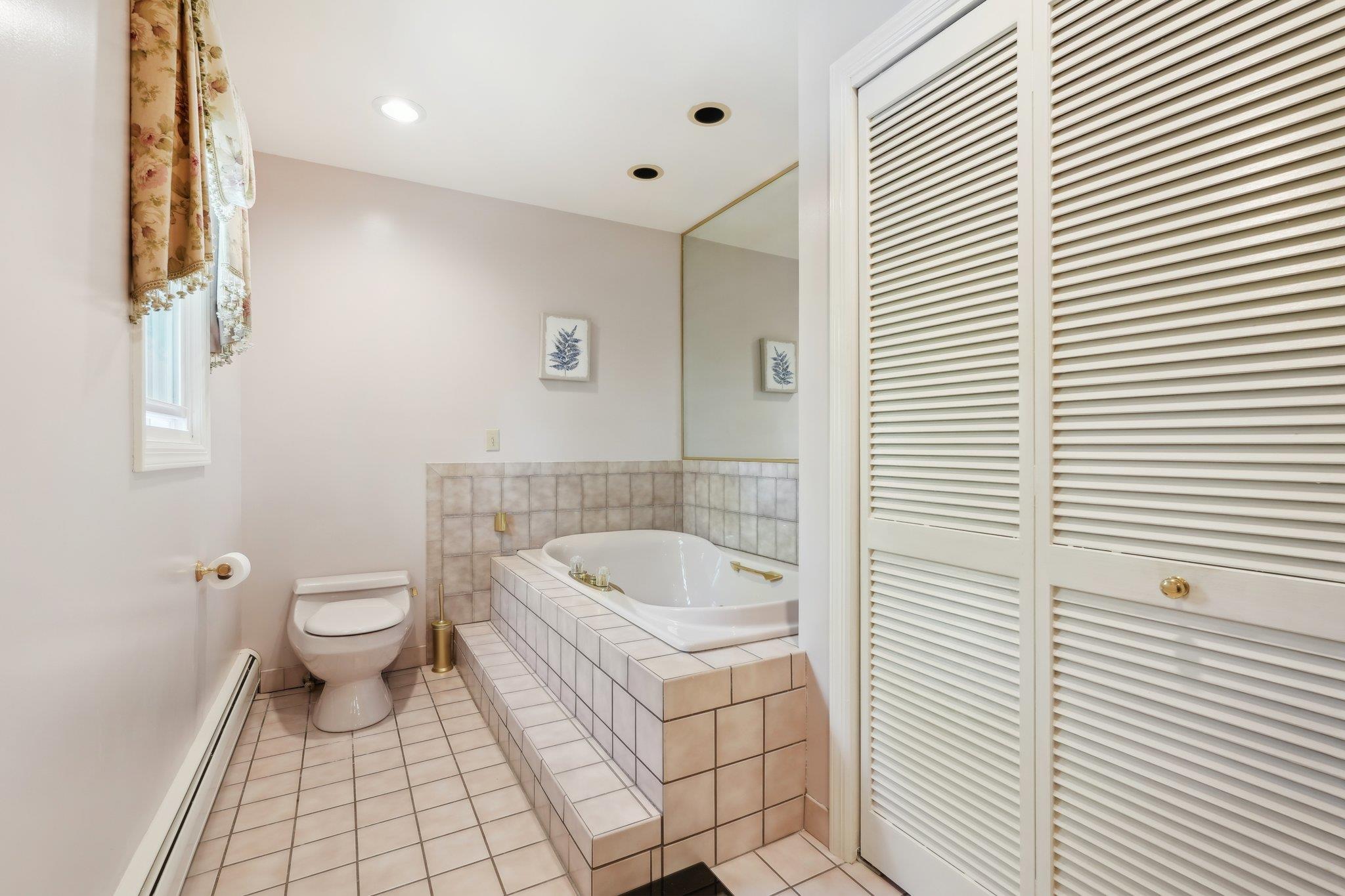 49 Minuteman Circle, Orangeburg, New York image 36