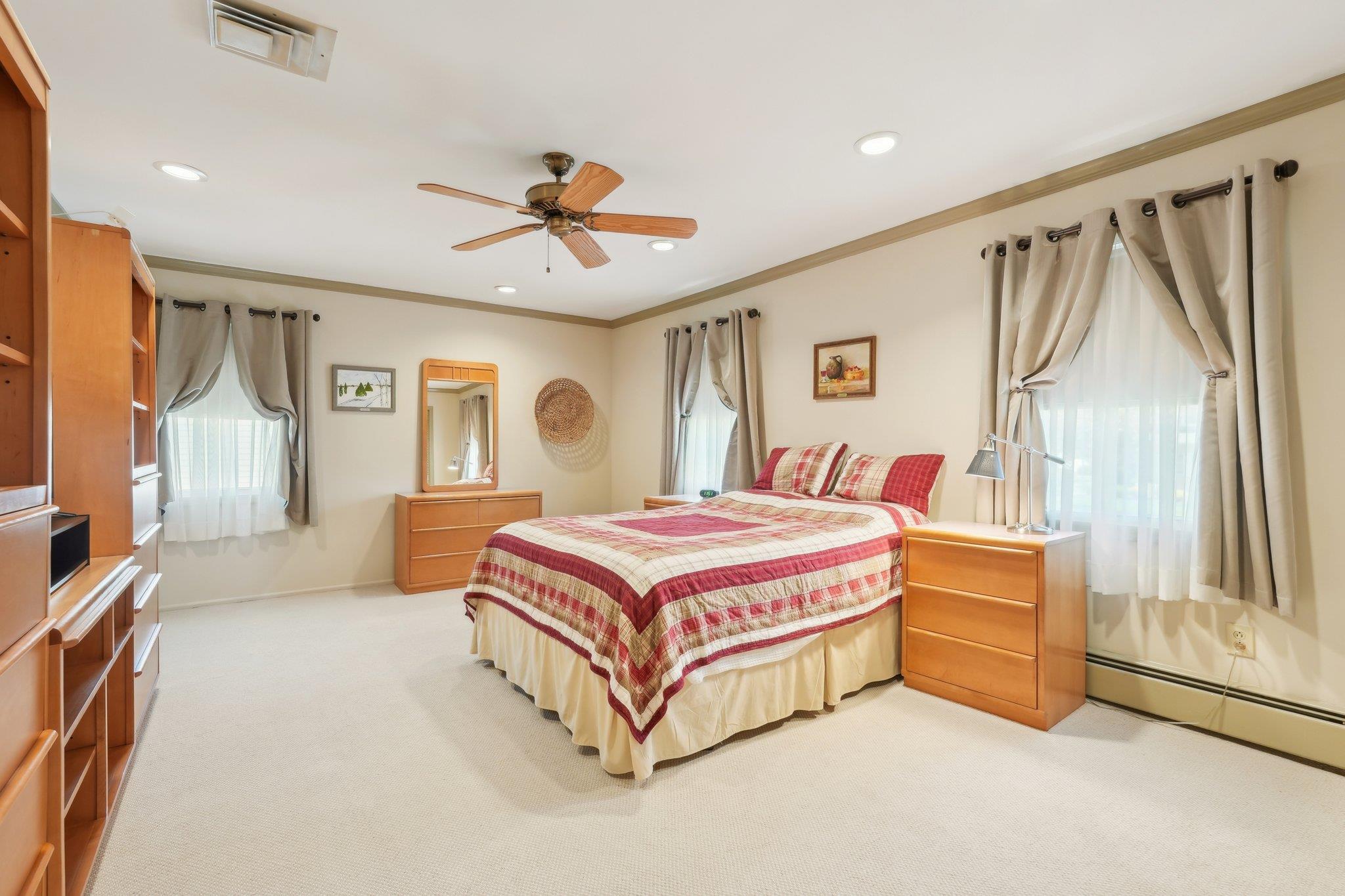 49 Minuteman Circle, Orangeburg, New York image 25