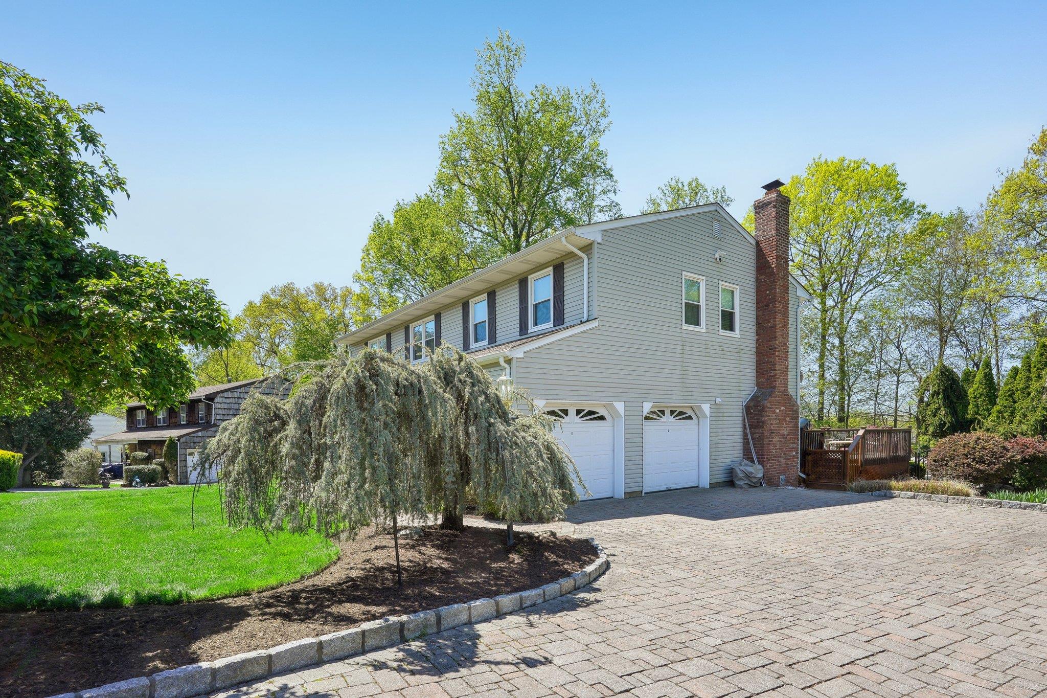 49 Minuteman Circle, Orangeburg, New York image 5