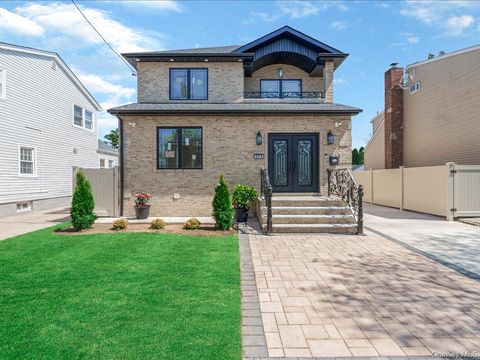 918 N 6th Street, North New Hyde Park, NY 11040 - MLS#: 954941