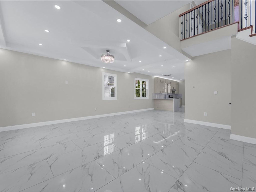 Photo of 918 N 6th Street, North New Hyde Park, NY 11040 (MLS # 954941)