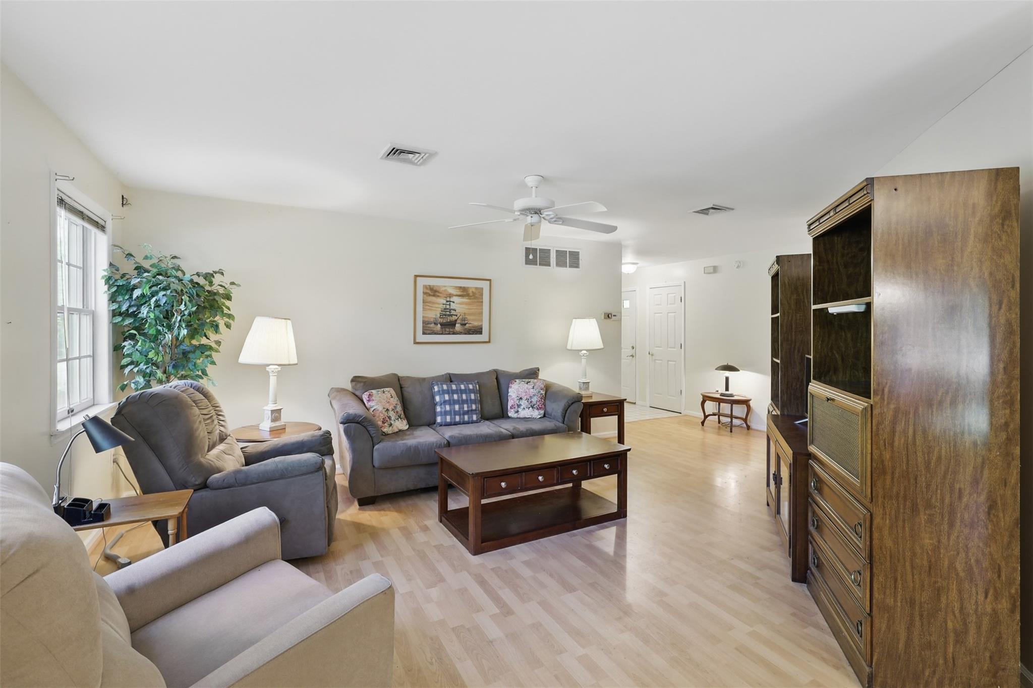 21 Lamplight Street, Beacon, New York image 6