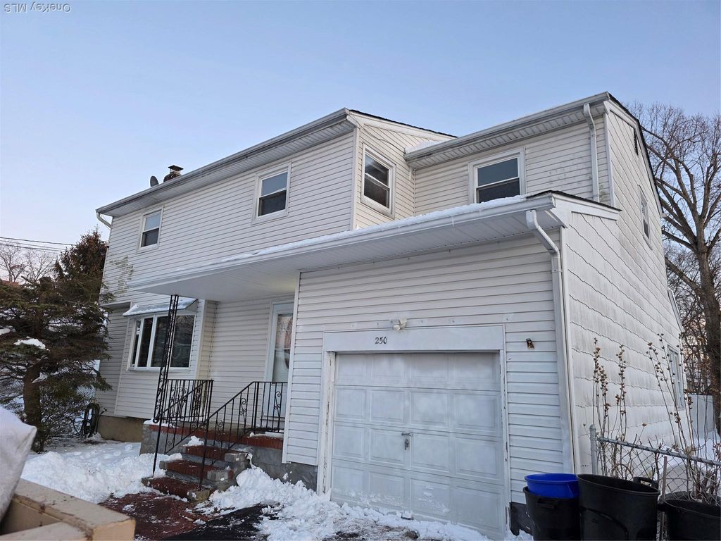 Photo of 250 Overton Street, Deer Park, NY 11729 (MLS # 964857)