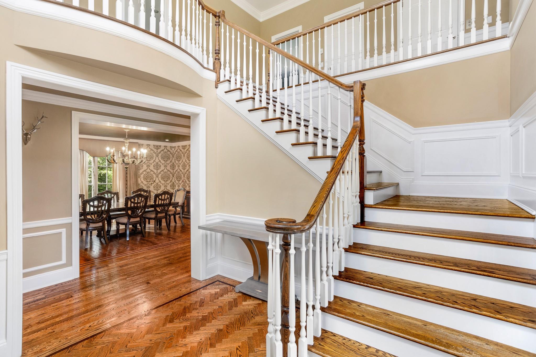 9 Earle Drive
